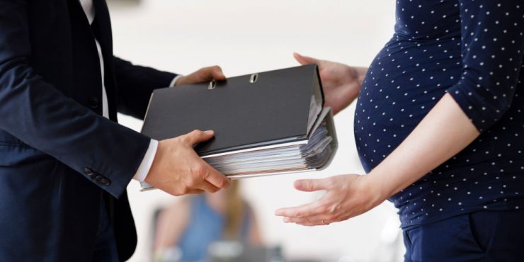 demission conge maternite